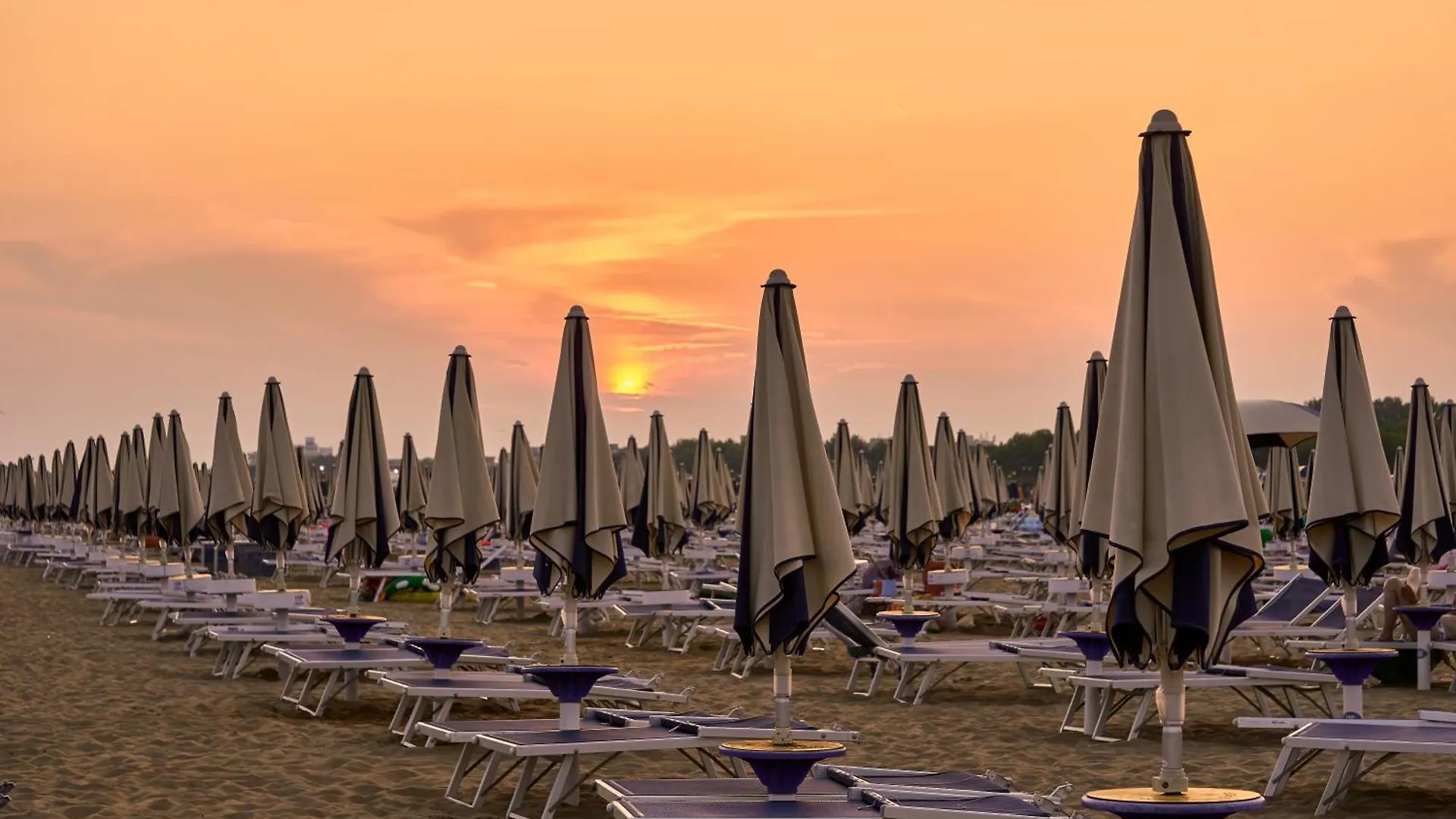 Relaxing Apartment In A Green Area - Beahost Bibione 0*,  Italië
